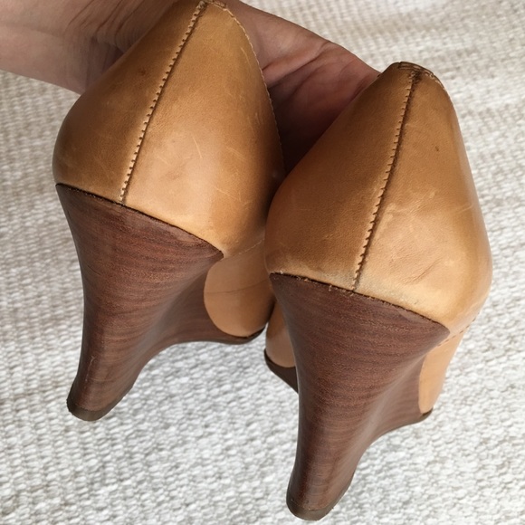 Kenneth Cole Tan Wedge Shoes - Brown Wedges - Picture 7 of 8
